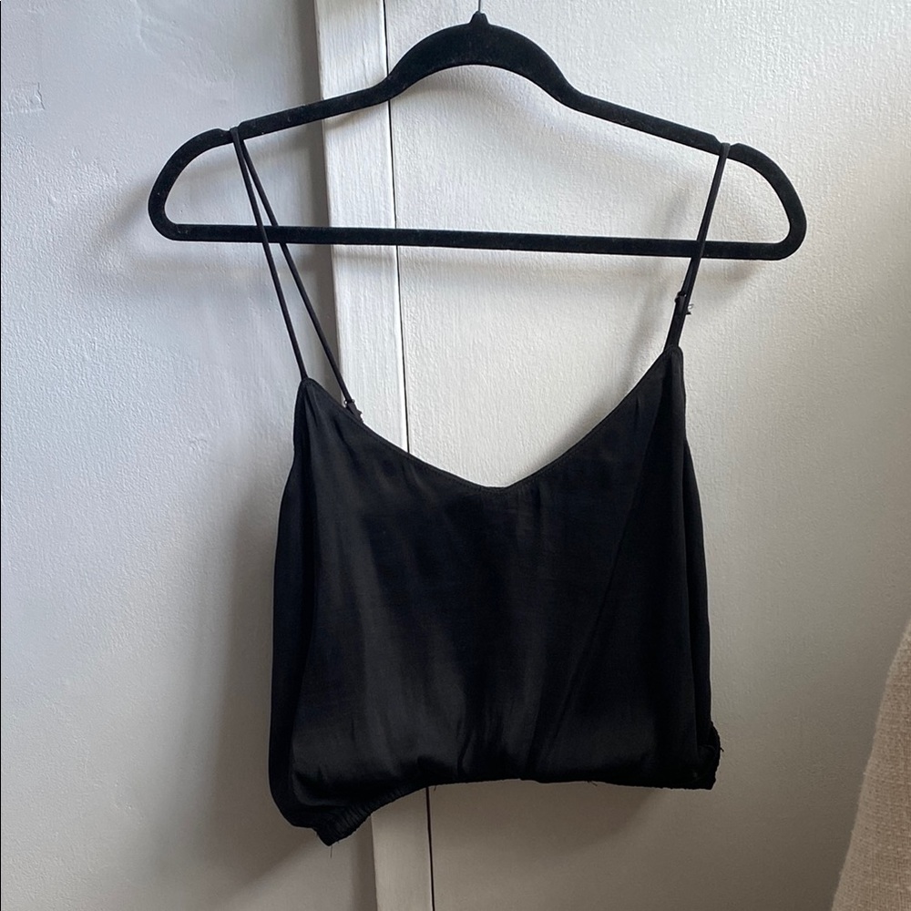 Black Sleeveless Crop Camisole with Spaghetti Straps